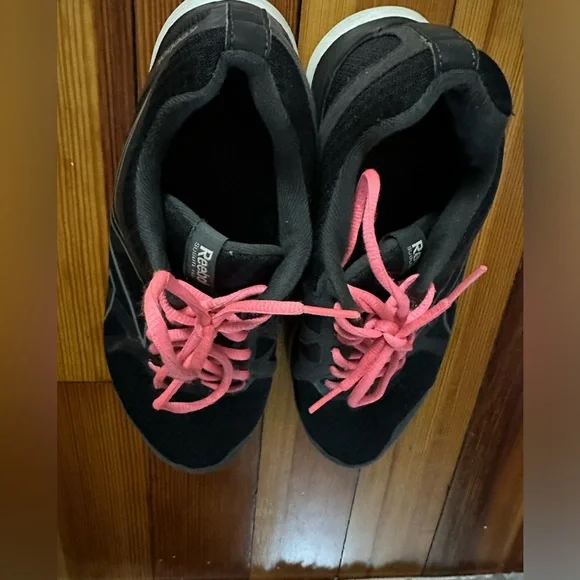 EUC Reebok Sublite Duo Black/HotPink Laces Size 8 - Picture 3 of 8